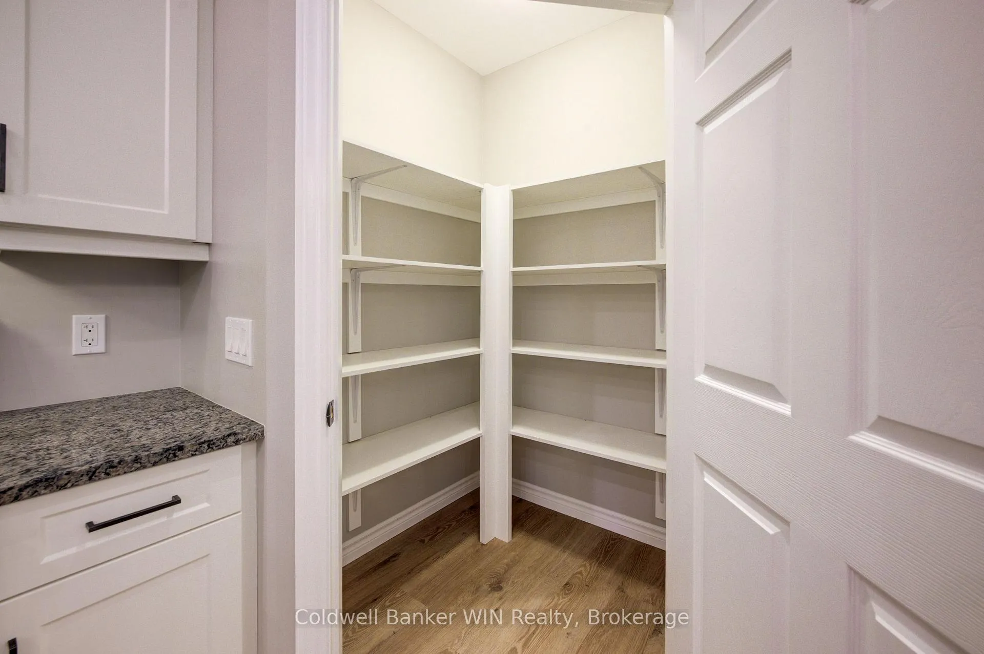 Photo 22 of 103 Broomers Crescent, Wellington North, Mount Forest — HOMEH