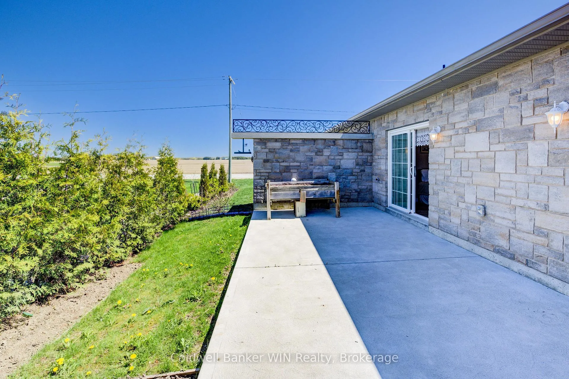 Photo 32 of 103 Broomers Crescent, Wellington North, Mount Forest — HOMEH