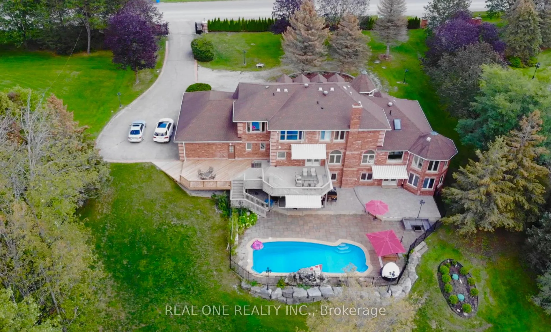 Photo 4 of 12 Jarvis Avenue, Aurora, Aurora Estates — HOMEH