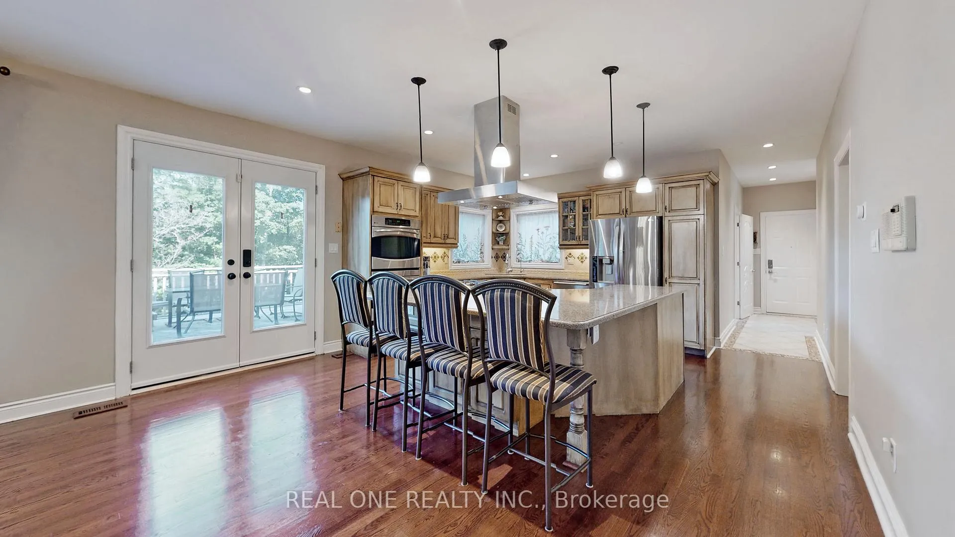 Photo 18 of 12 Jarvis Avenue, Aurora, Aurora Estates — HOMEH