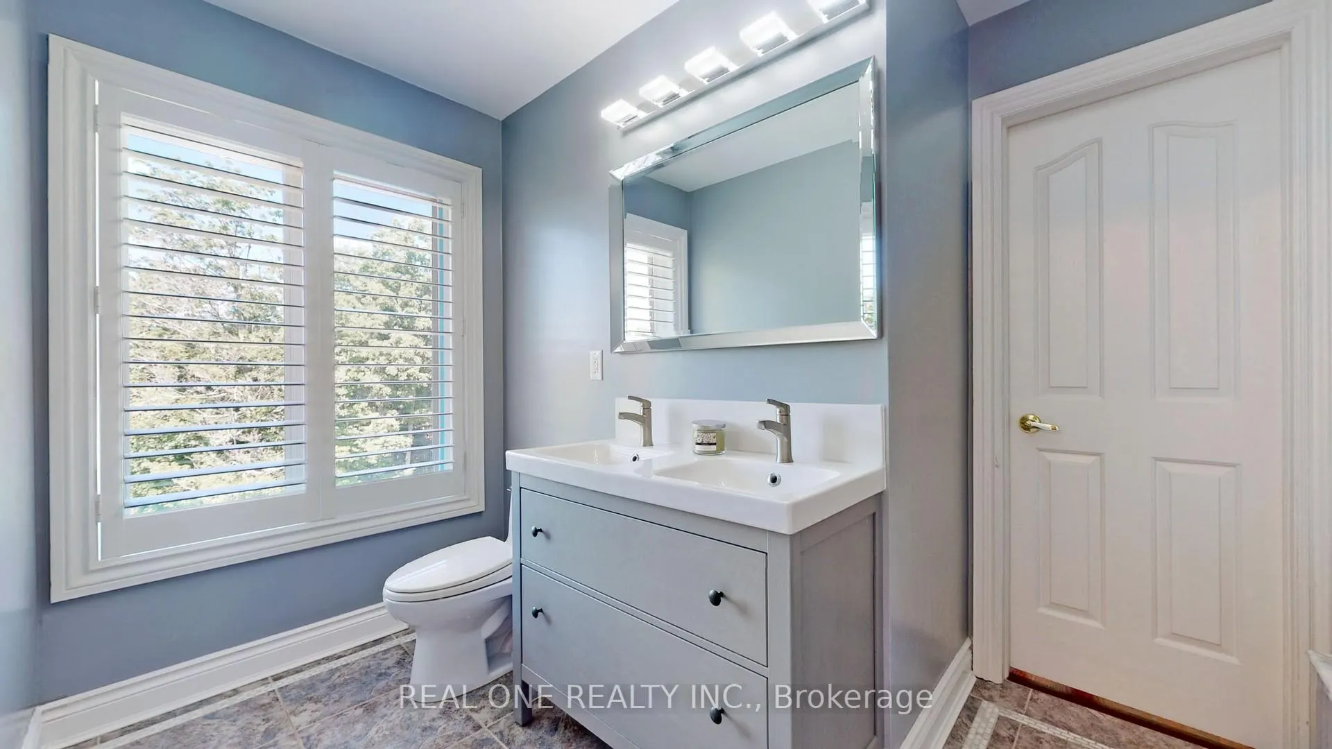 Photo 32 of 12 Jarvis Avenue, Aurora, Aurora Estates — HOMEH
