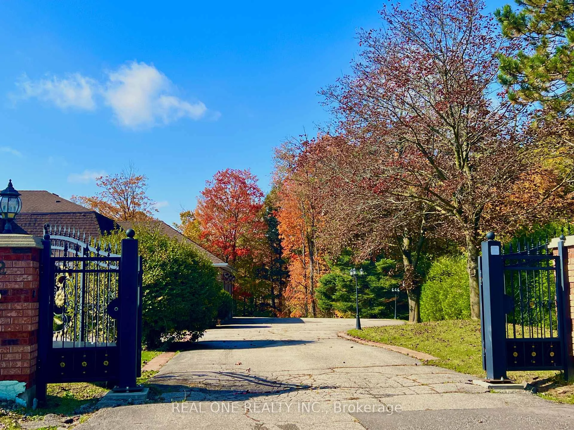 Photo 52 of 12 Jarvis Avenue, Aurora, Aurora Estates — HOMEH