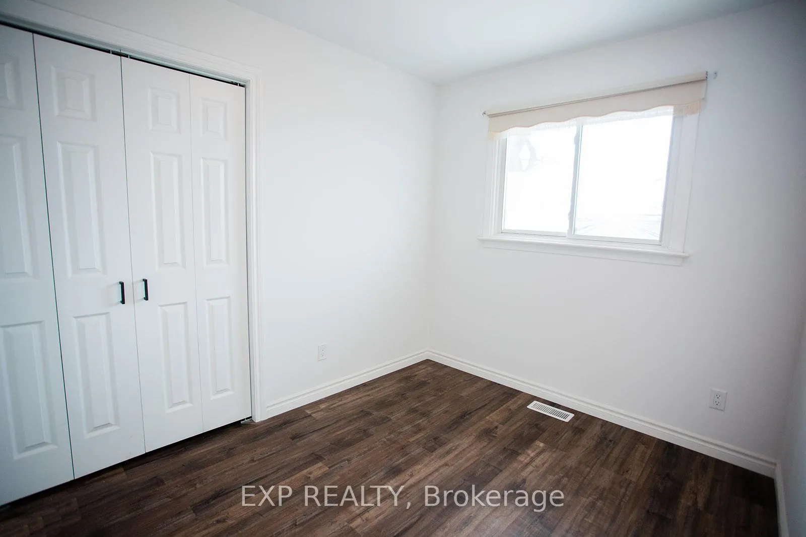 Photo 32 of 277 Grove Street E, Barrie, Wellington — HOMEH