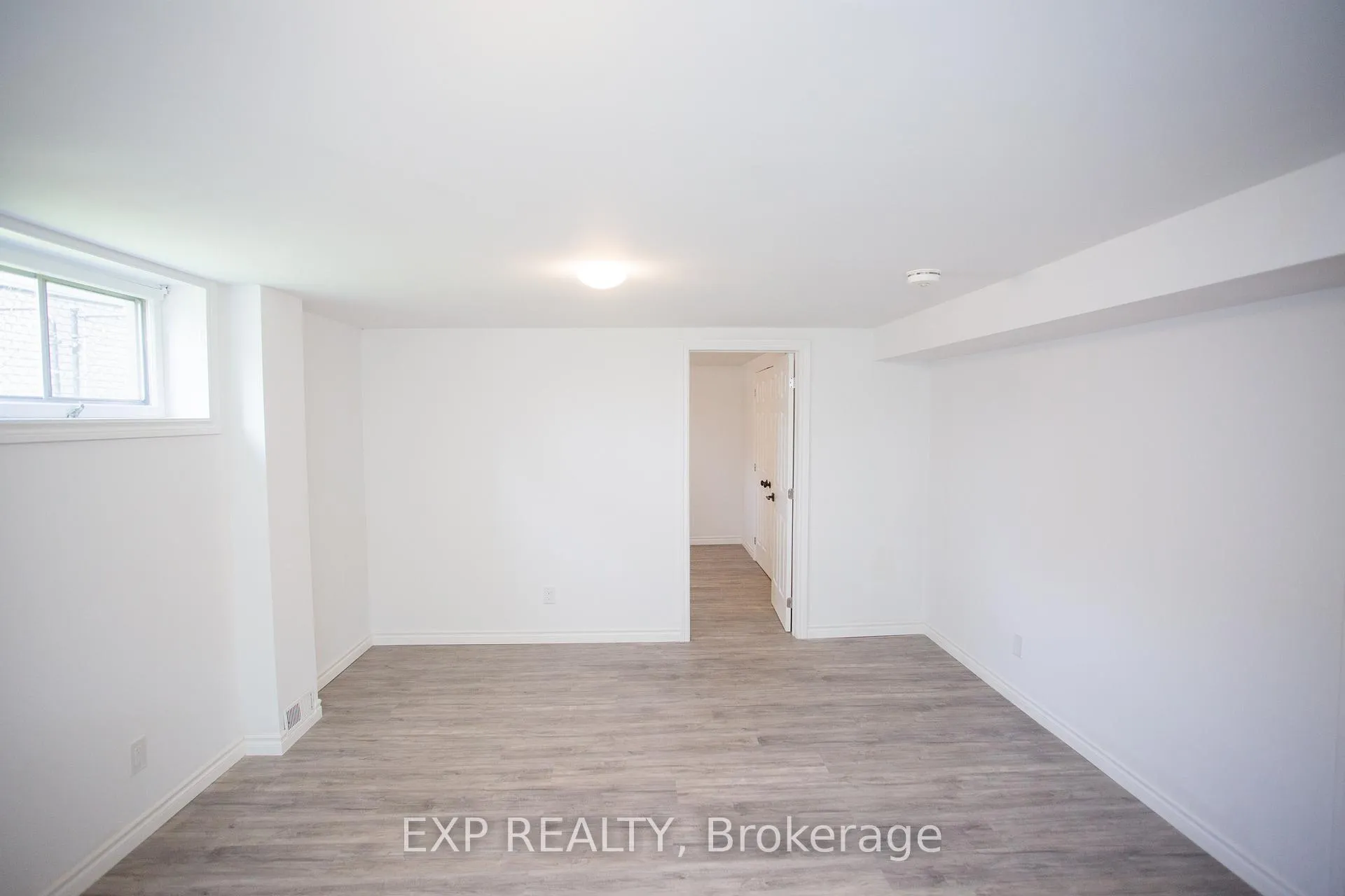 Photo 37 of 277 Grove Street E, Barrie, Wellington — HOMEH