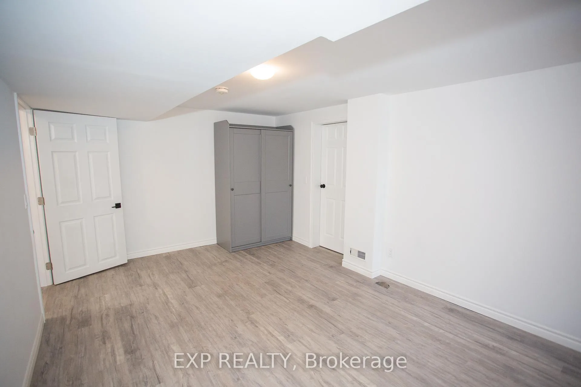 Photo 41 of 277 Grove Street E, Barrie, Wellington — HOMEH