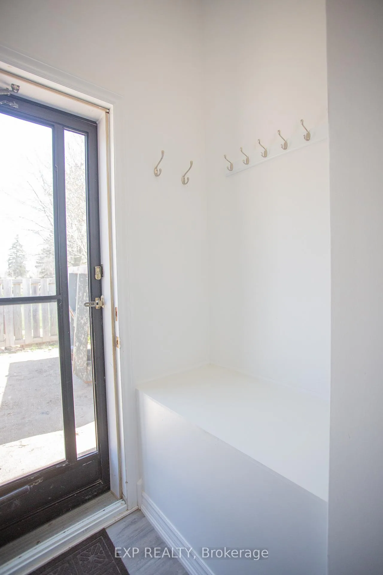 Photo 42 of 277 Grove Street E, Barrie, Wellington — HOMEH