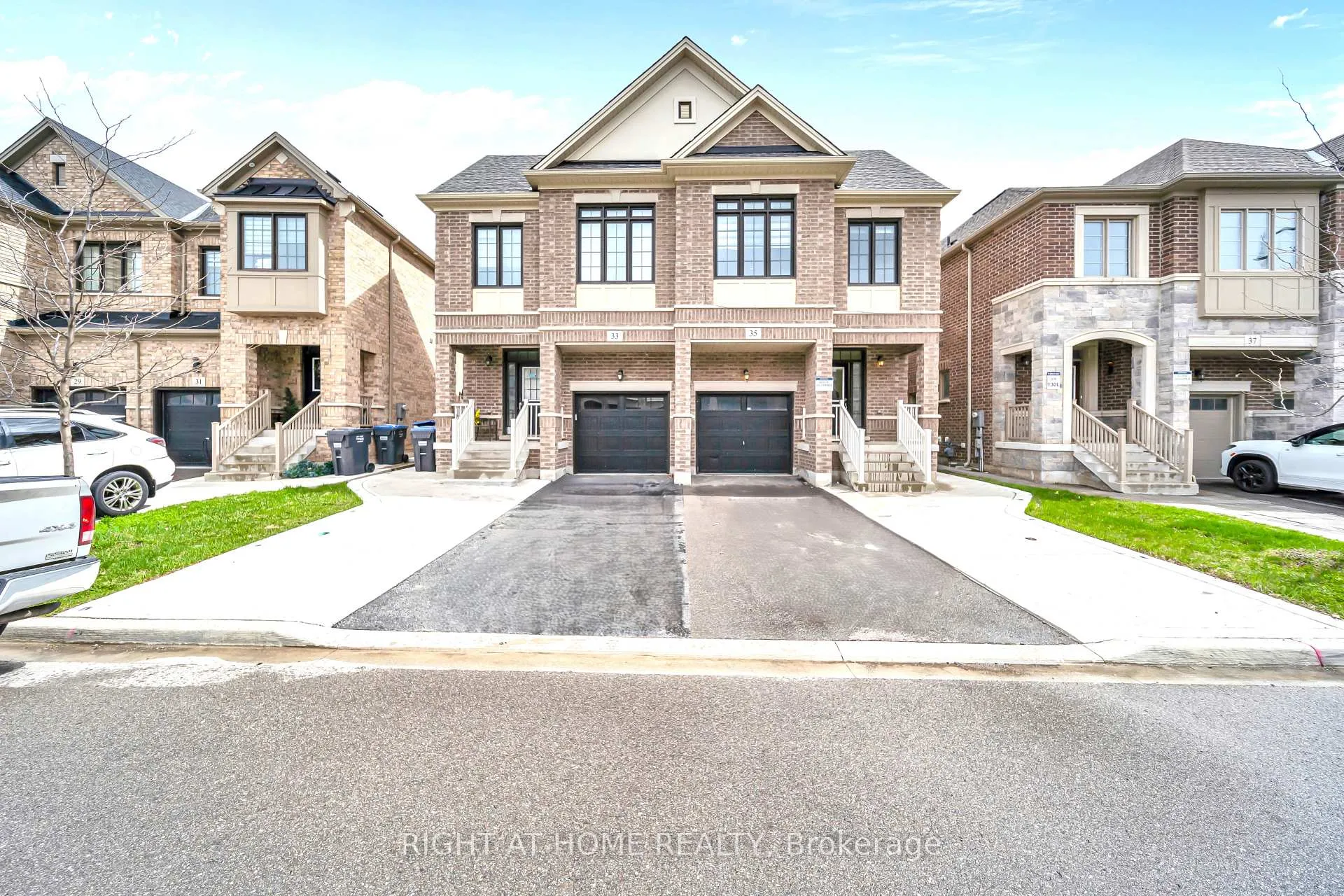 Photo 1 of 35 Hubbell_Main Floor Road, Brampton, Bram West — HOMEH