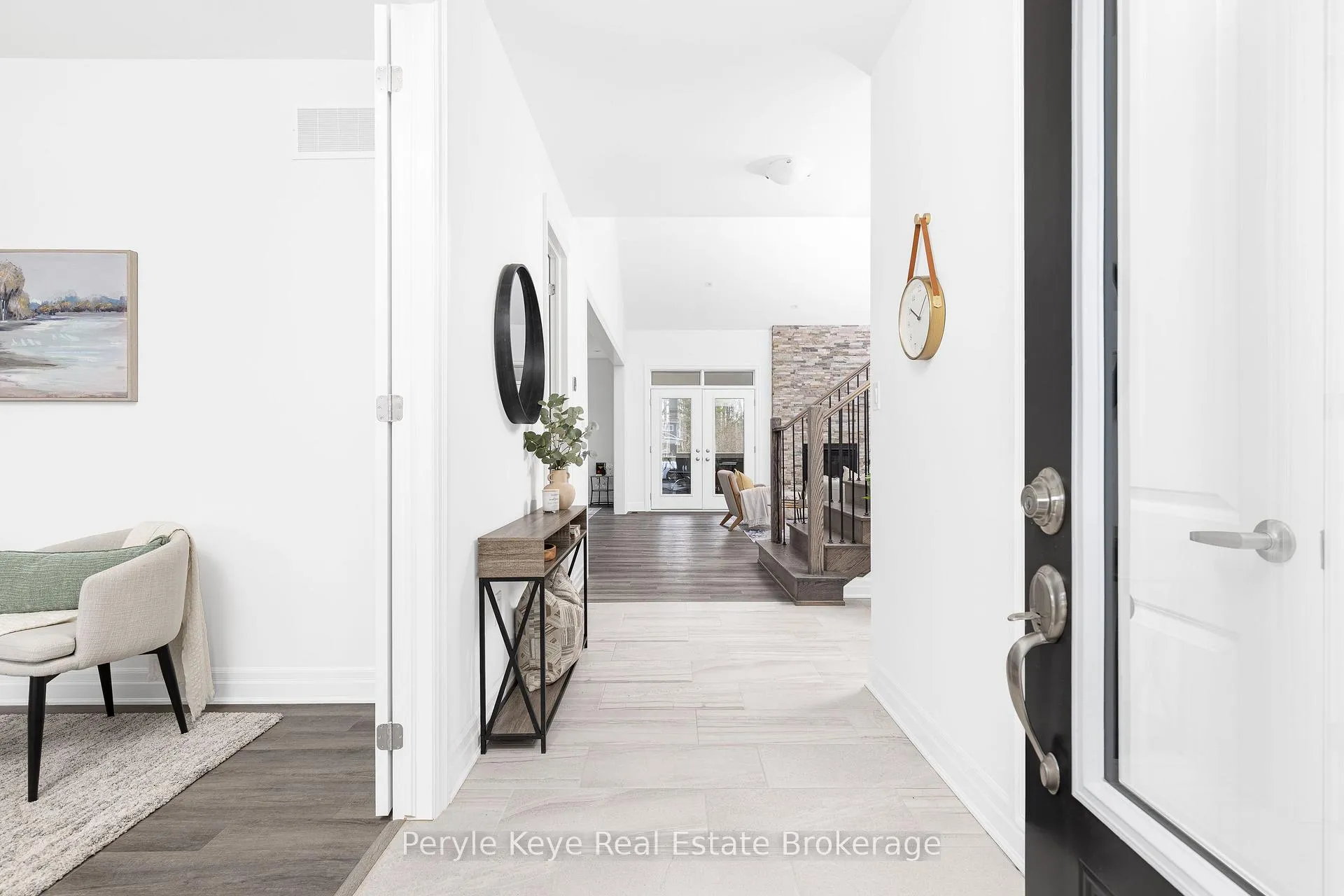 Photo 7 of 30 Dyer Crescent, Bracebridge, Macaulay — HOMEH