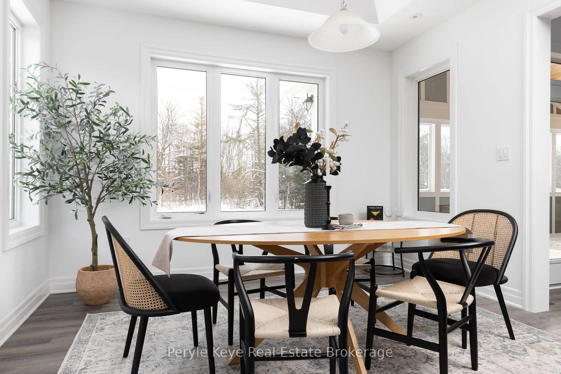 Photo 18 of 30 Dyer Crescent, Bracebridge, Macaulay — HOMEH