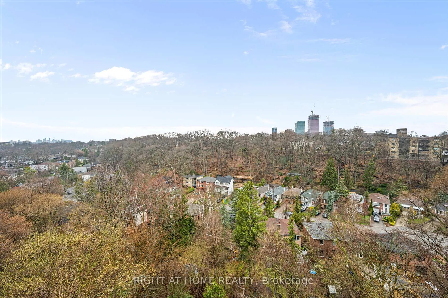 Photo 12 of Unit 601, 580 Kingston Road, Toronto, The Beaches — HOMEH