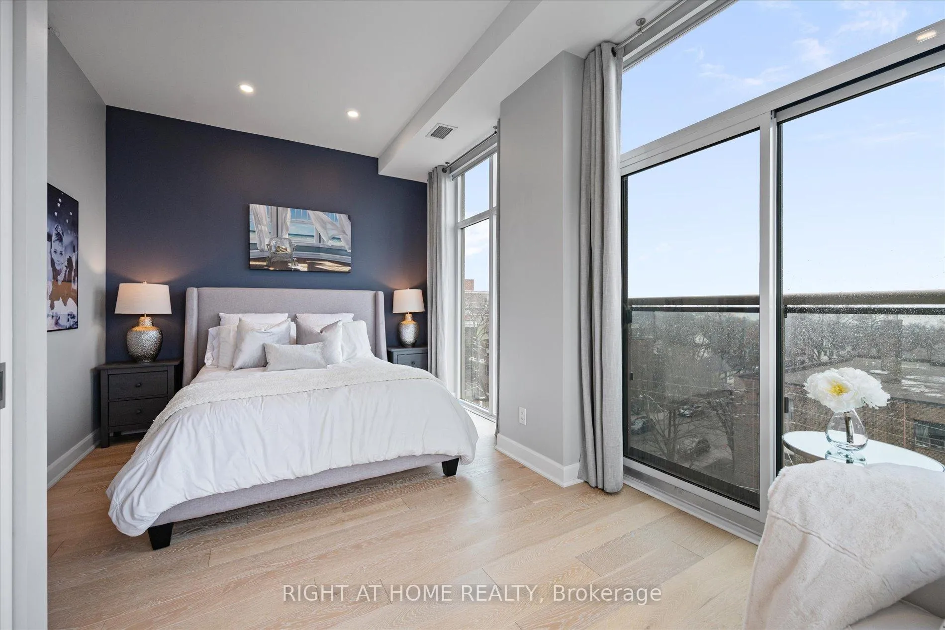 Photo 14 of Unit 601, 580 Kingston Road, Toronto, The Beaches — HOMEH