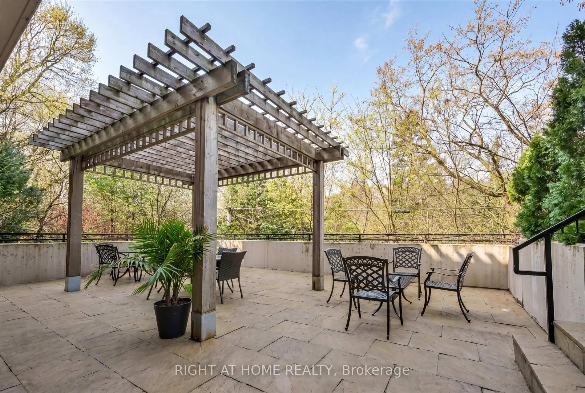 Photo 20 of Unit 601, 580 Kingston Road, Toronto, The Beaches — HOMEH
