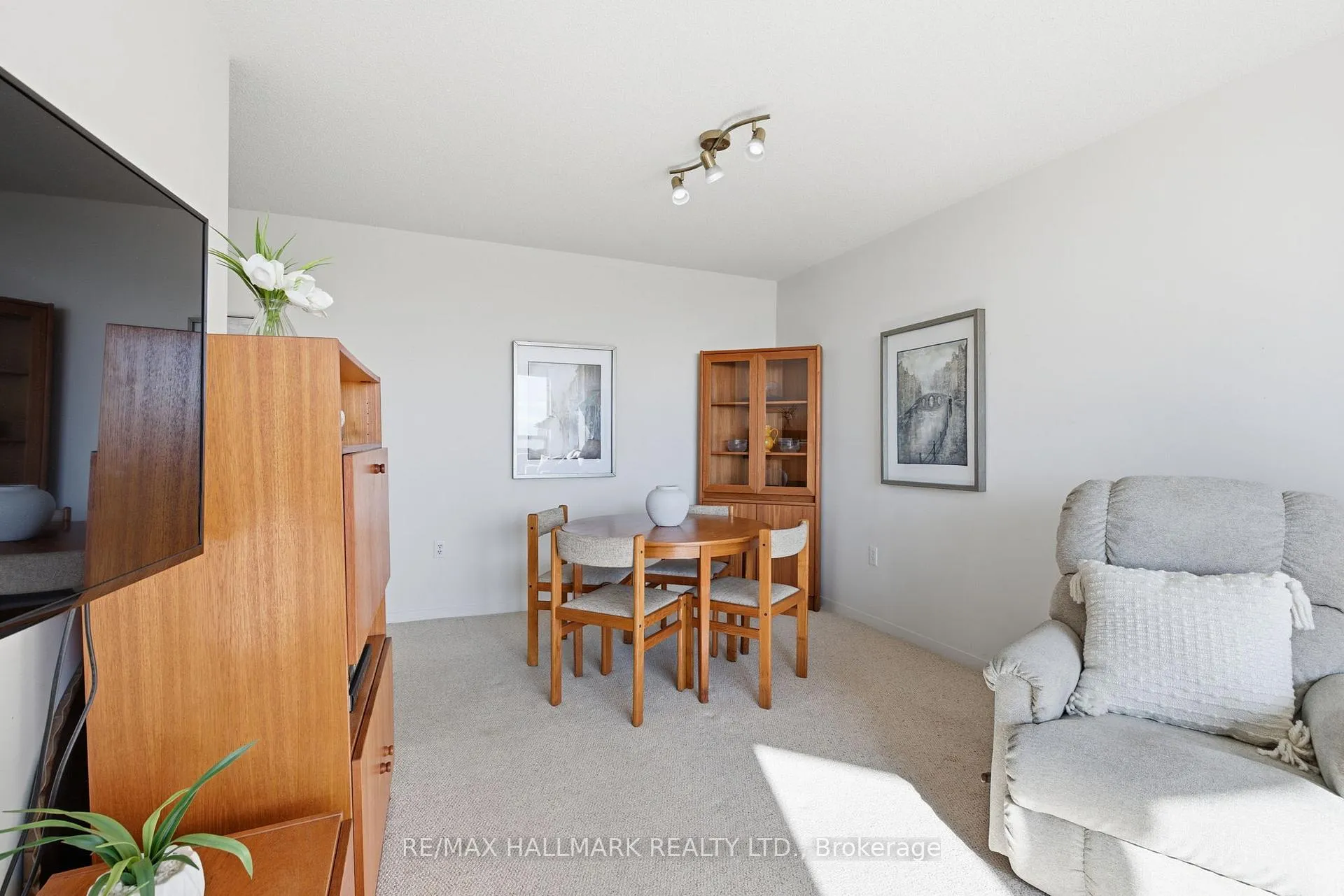 Photo 7 of Unit 1801, 21 Overlea Boulevard, Toronto, Thorncliffe Park — HOMEH