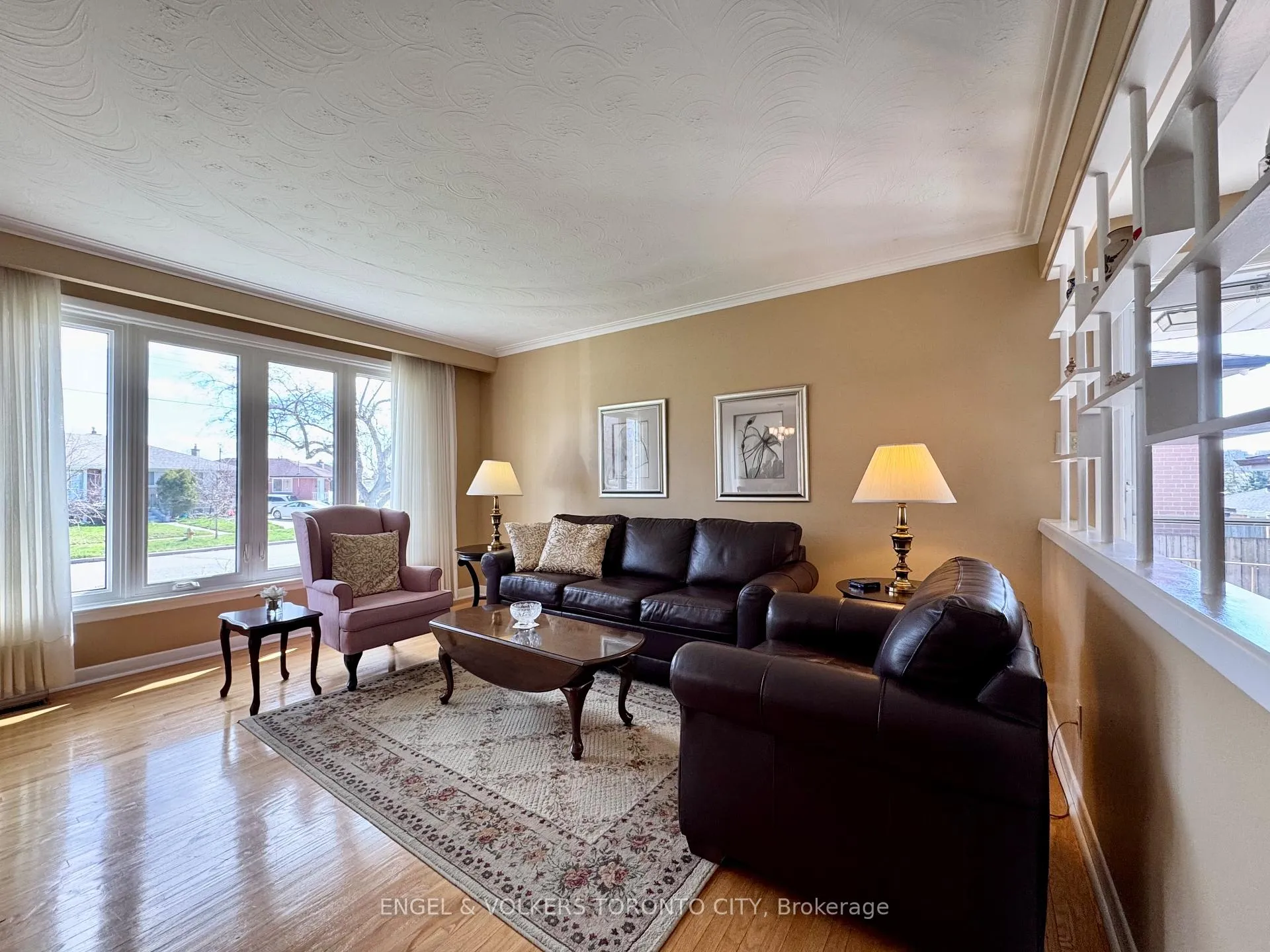 Photo 6 of 18 Willsteven Drive, Scarborough, Woburn — HOMEH