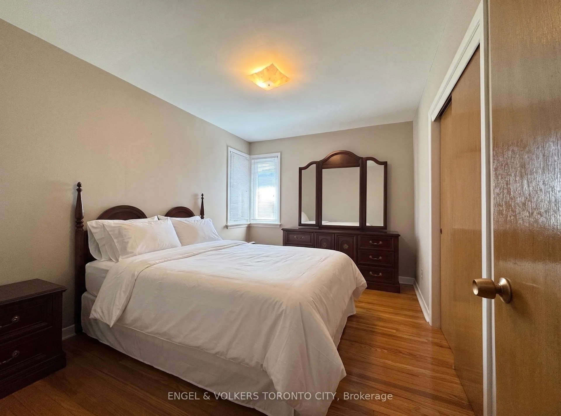 Photo 13 of 18 Willsteven Drive, Scarborough, Woburn — HOMEH