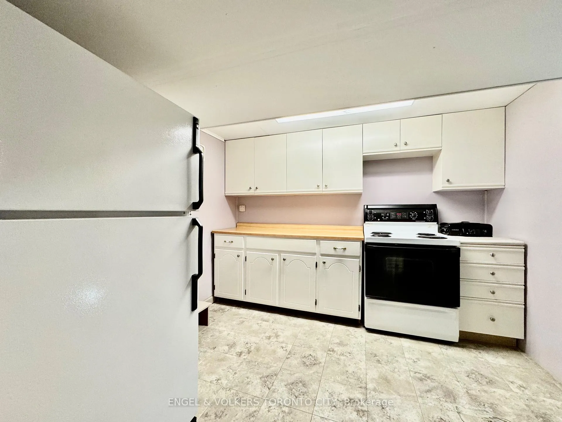Photo 22 of 18 Willsteven Drive, Scarborough, Woburn — HOMEH