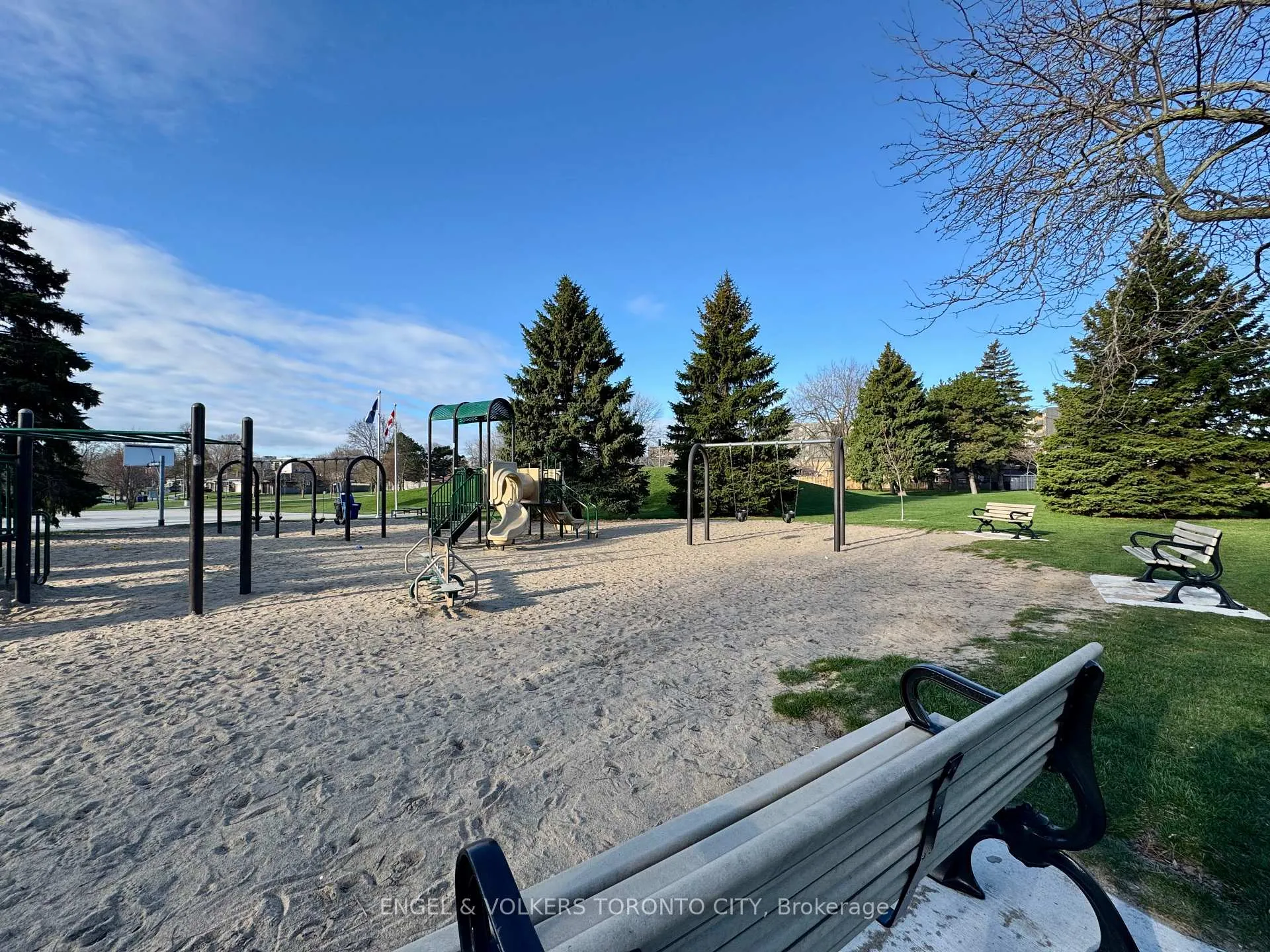 Photo 40 of 18 Willsteven Drive, Scarborough, Woburn — HOMEH