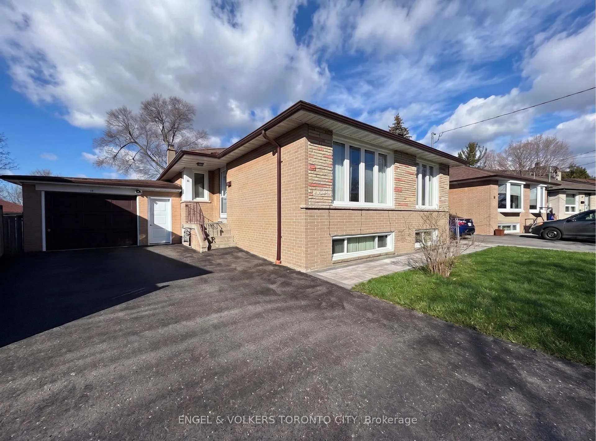 Photo 43 of 18 Willsteven Drive, Scarborough, Woburn — HOMEH