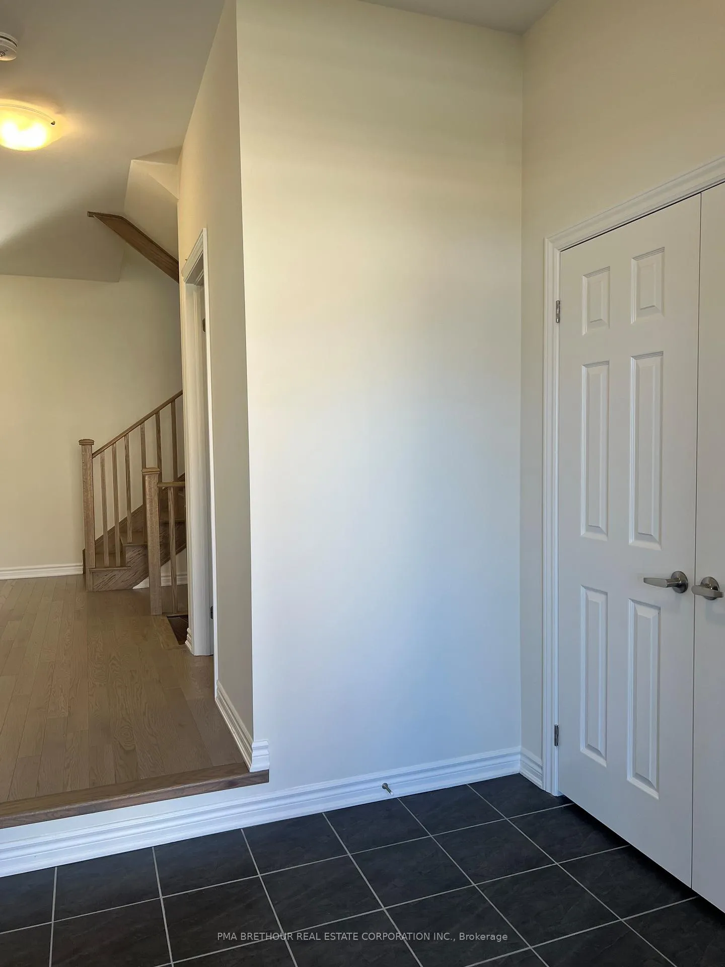 Photo 3 of 6 Forestlane Way, Scugog, Port Perry — HOMEH
