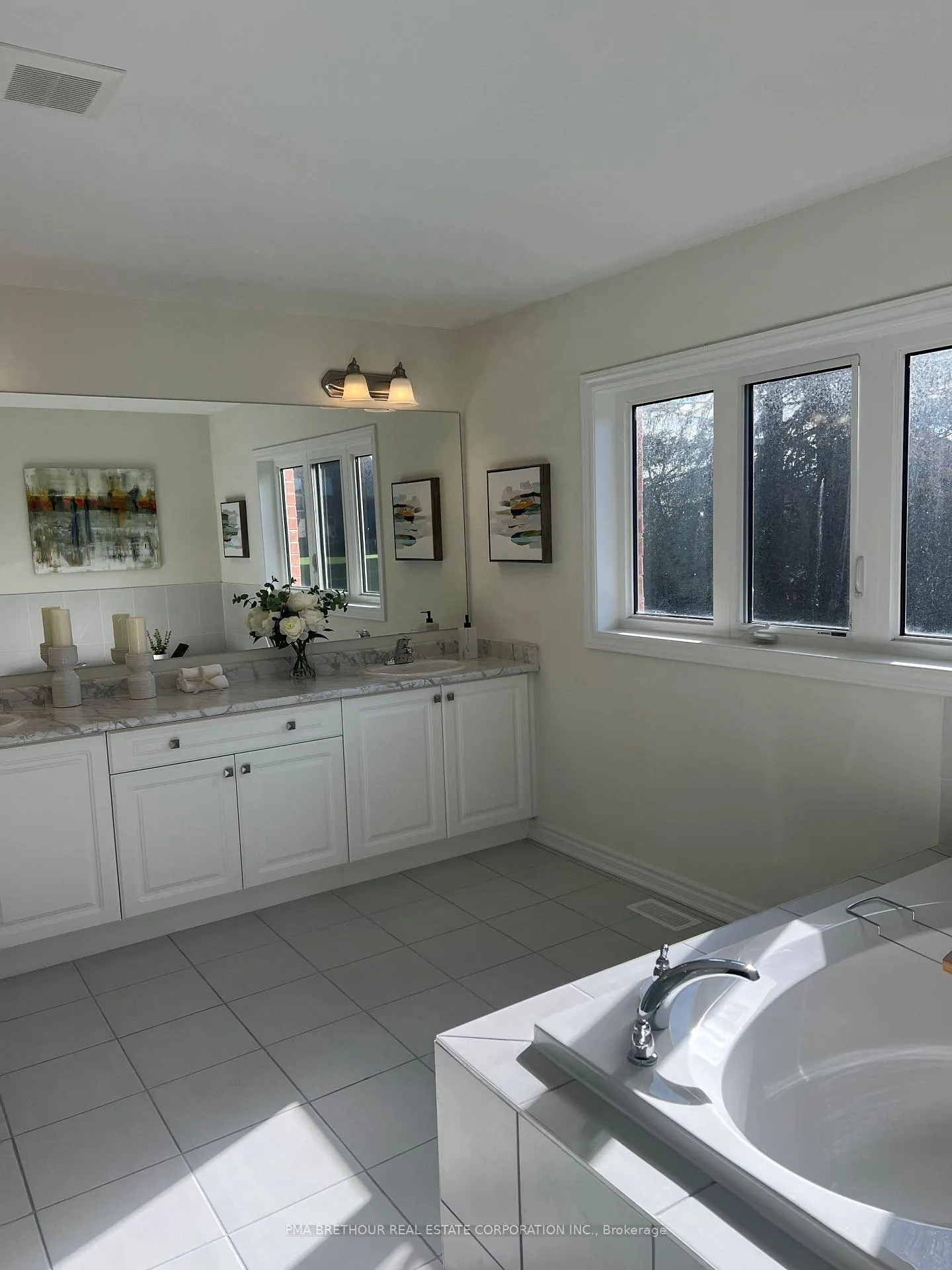 Photo 25 of 6 Forestlane Way, Scugog, Port Perry — HOMEH