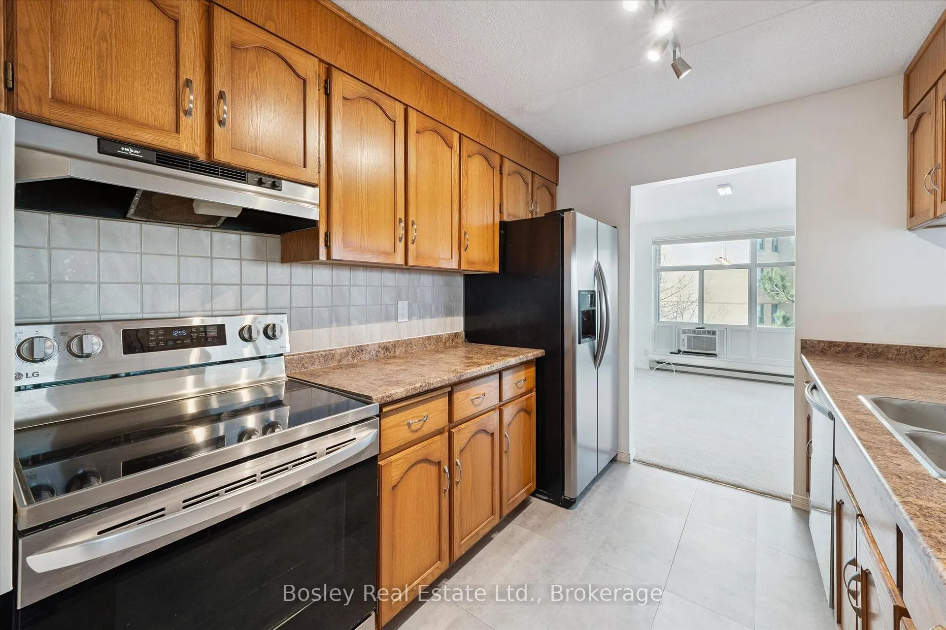 Photo 11 of Unit 506, 8 Christopher Court, Guelph, Kortright West — HOMEH