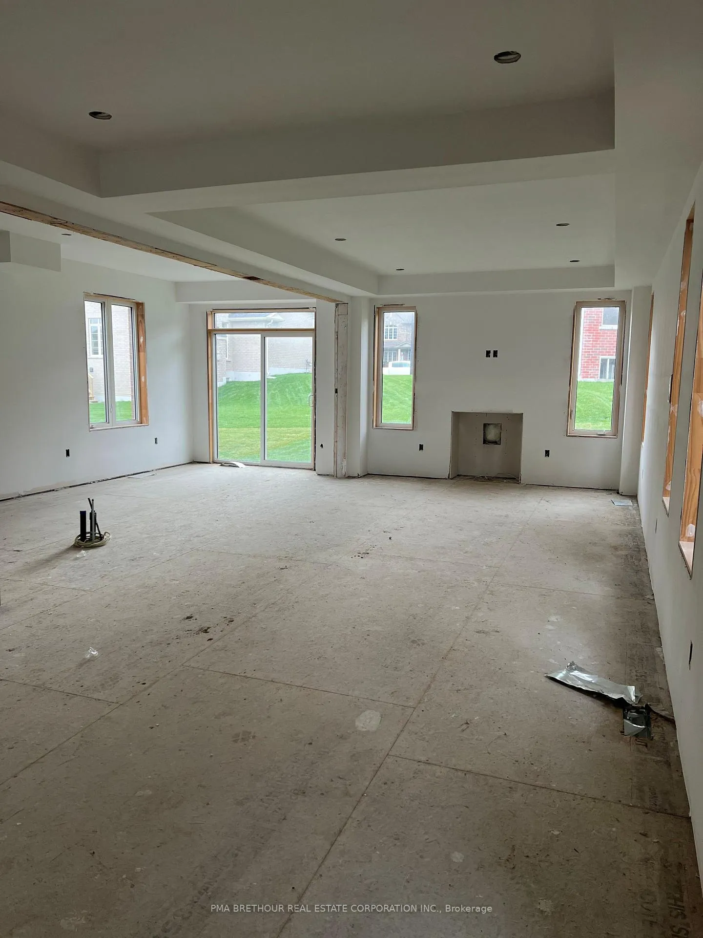 Photo 9 of 14 Forestlane Way, Scugog, Port Perry — HOMEH