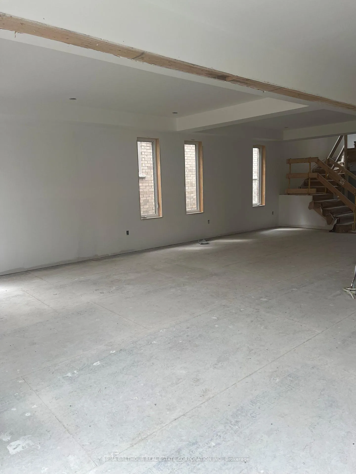 Photo 12 of 14 Forestlane Way, Scugog, Port Perry — HOMEH