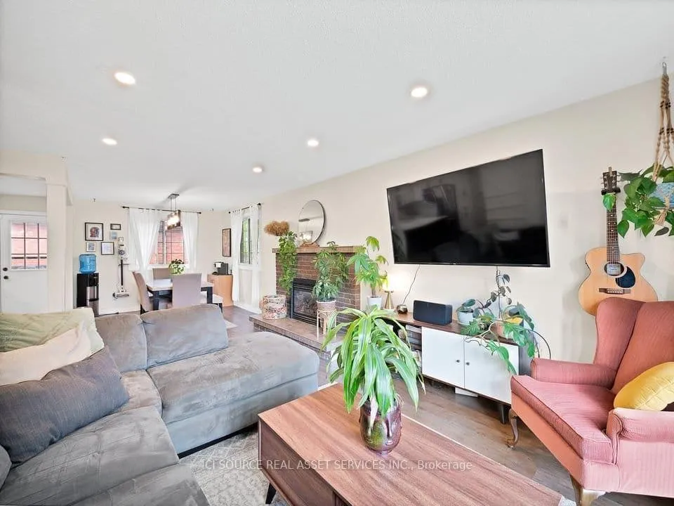 Photo 9 of Unit Upper, 109 June Street, Hamilton, Greeningdon — HOMEH