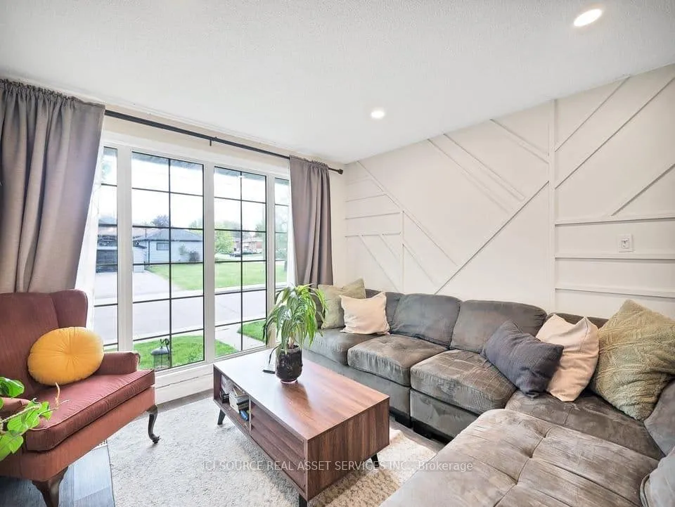 Photo 11 of Unit Upper, 109 June Street, Hamilton, Greeningdon — HOMEH