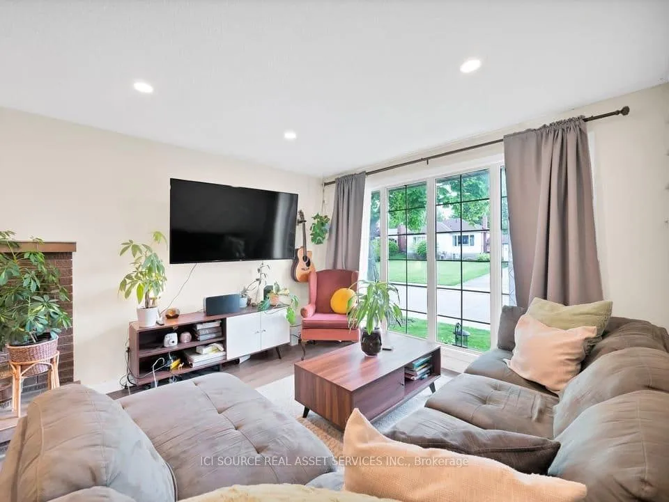 Photo 12 of Unit Upper, 109 June Street, Hamilton, Greeningdon — HOMEH