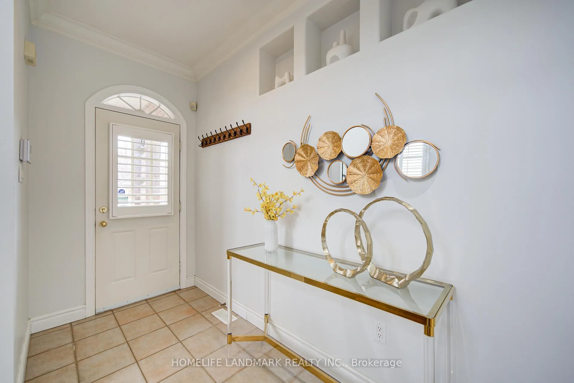 Photo 2 of 5041 Dryden Avenue, Burlington, Orchard — HOMEH
