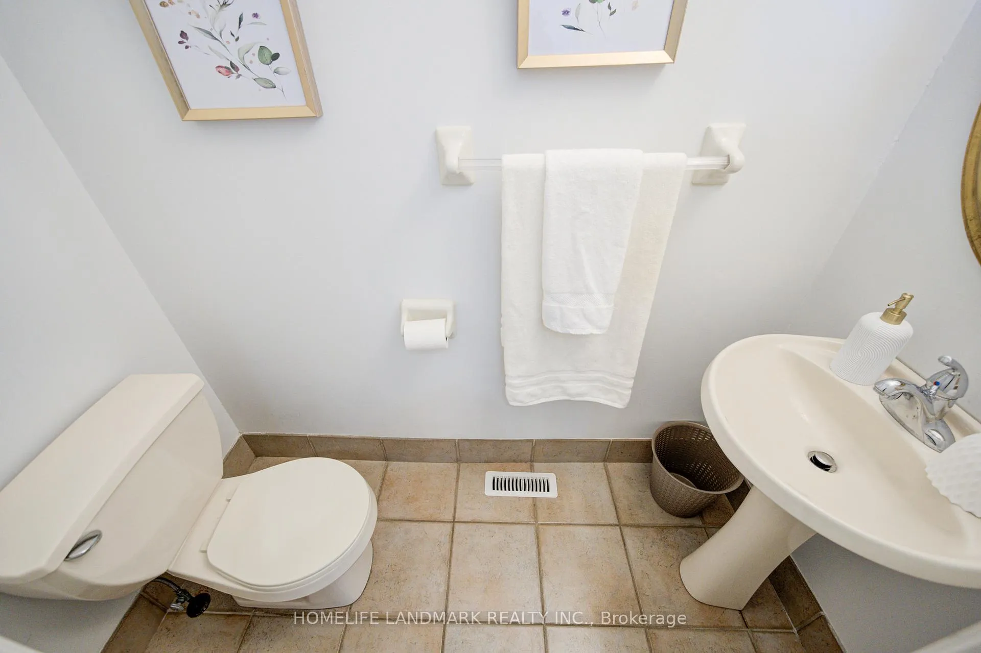 Photo 10 of 5041 Dryden Avenue, Burlington, Orchard — HOMEH
