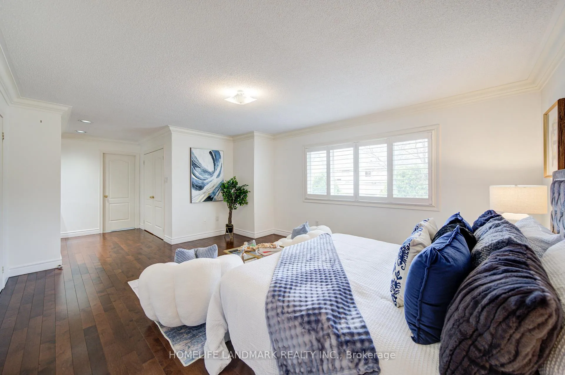 Photo 26 of 5041 Dryden Avenue, Burlington, Orchard — HOMEH