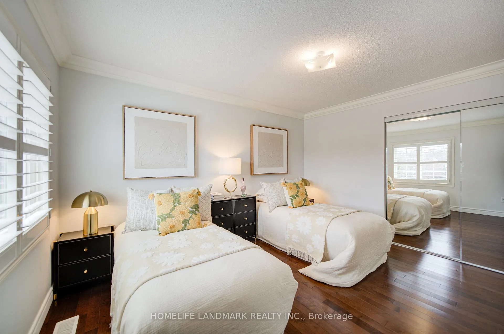 Photo 29 of 5041 Dryden Avenue, Burlington, Orchard — HOMEH