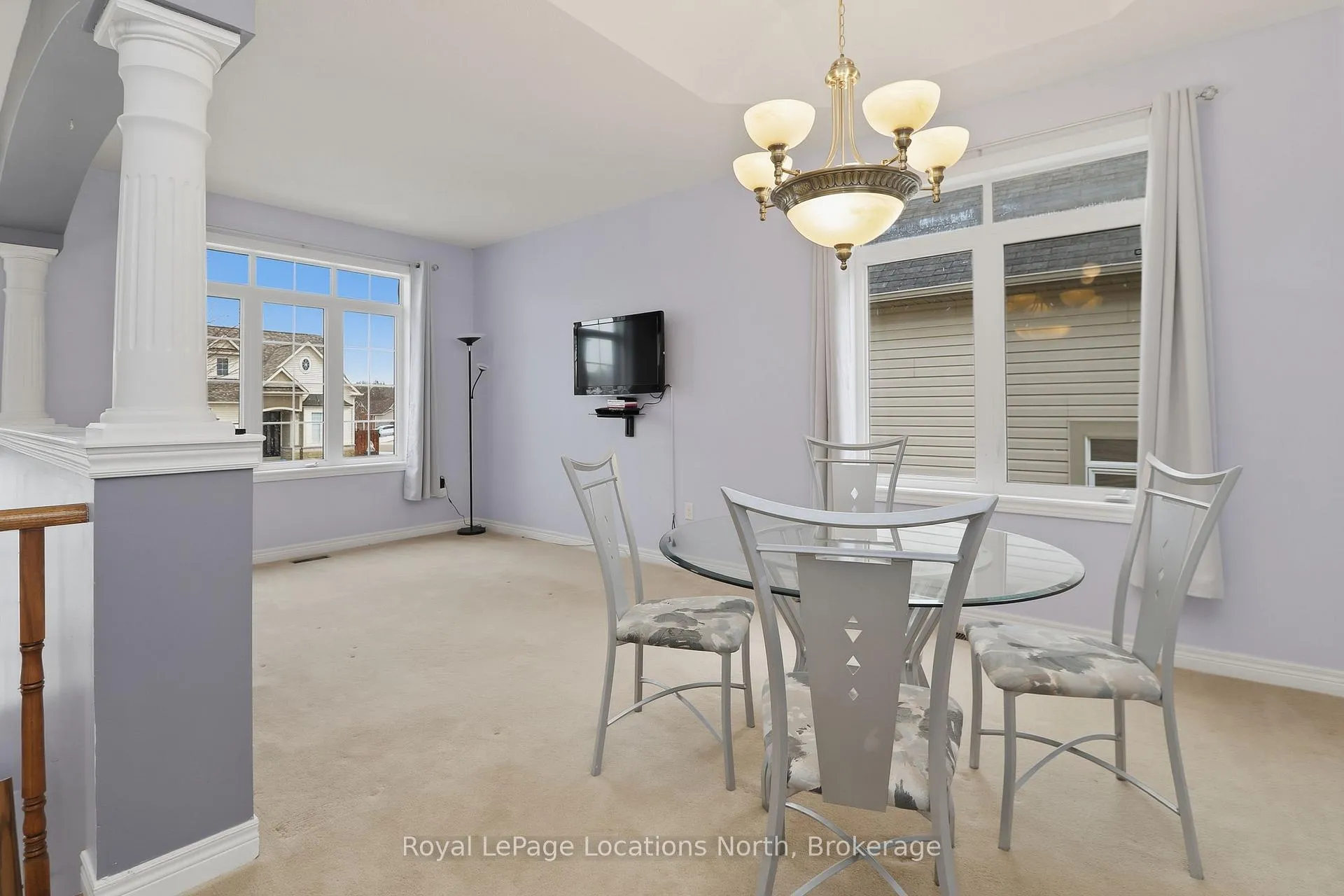 Photo 10 of 46 Princess Point Drive, Wasaga Beach — HOMEH