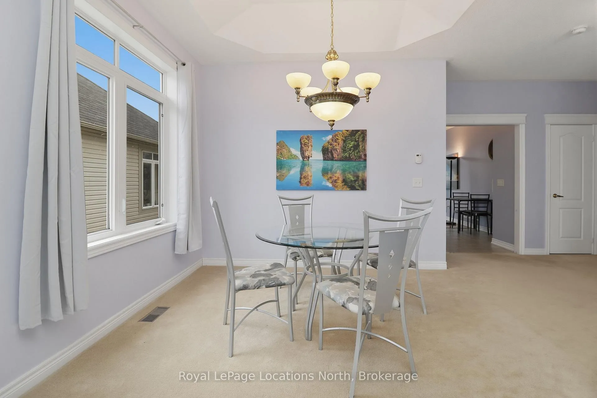 Photo 12 of 46 Princess Point Drive, Wasaga Beach — HOMEH