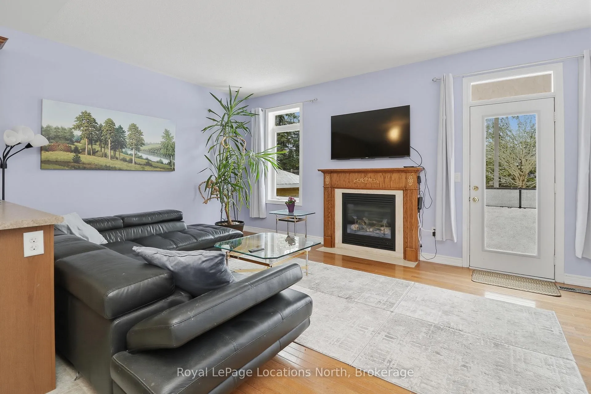 Photo 13 of 46 Princess Point Drive, Wasaga Beach — HOMEH