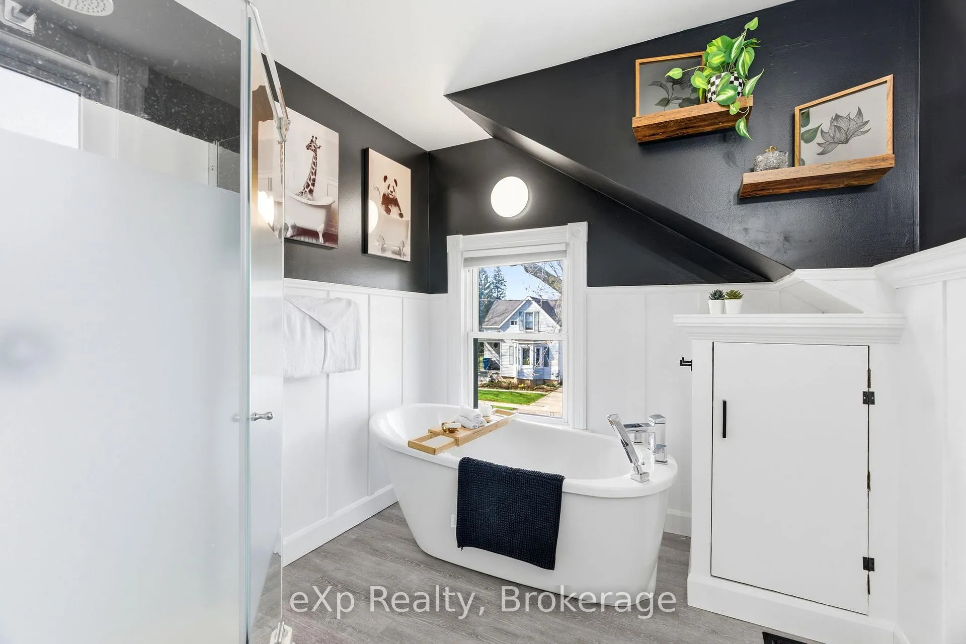 Photo 3 of 531 Brunswick Street, Stratford — HOMEH