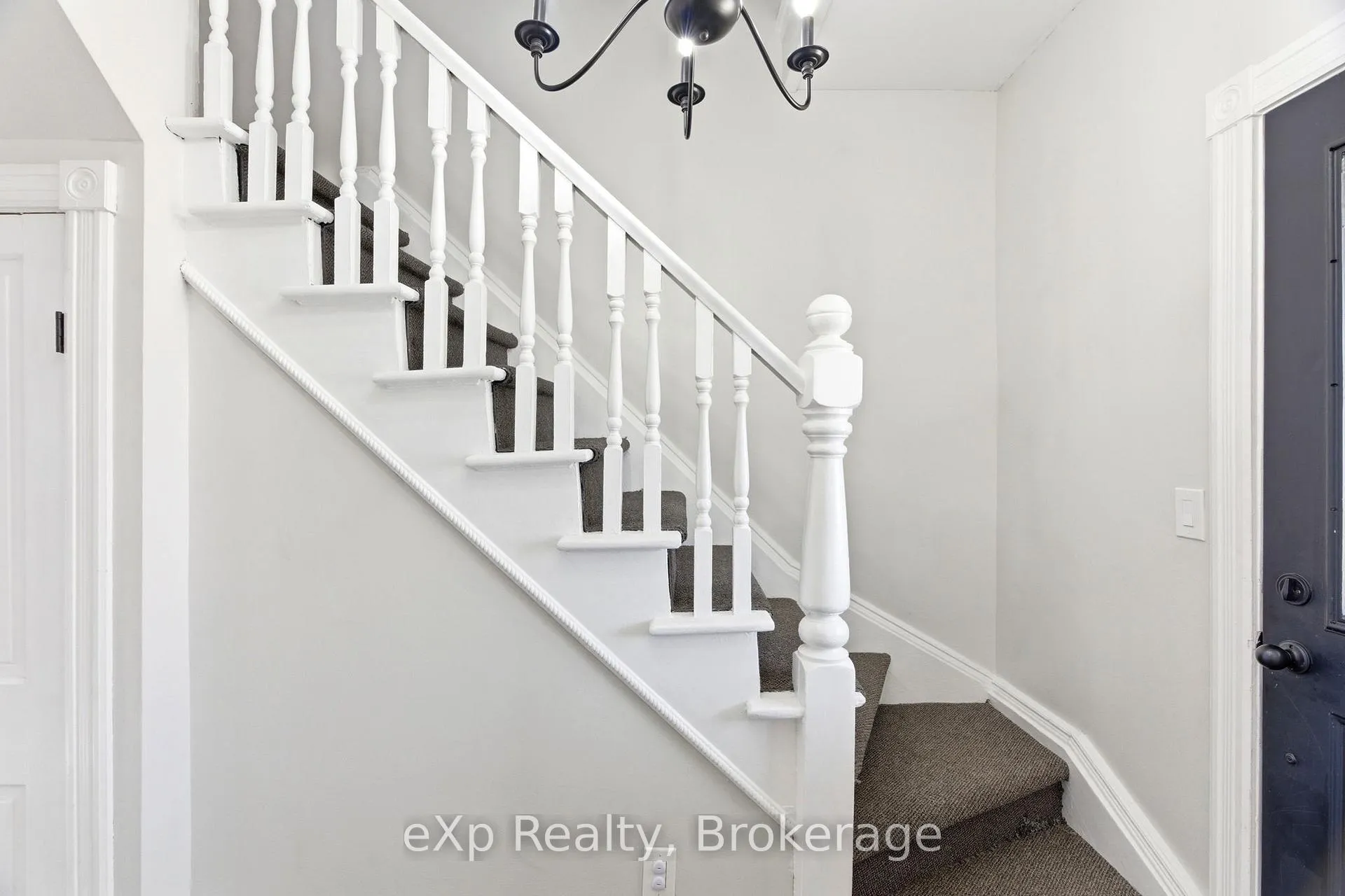 Photo 12 of 531 Brunswick Street, Stratford — HOMEH