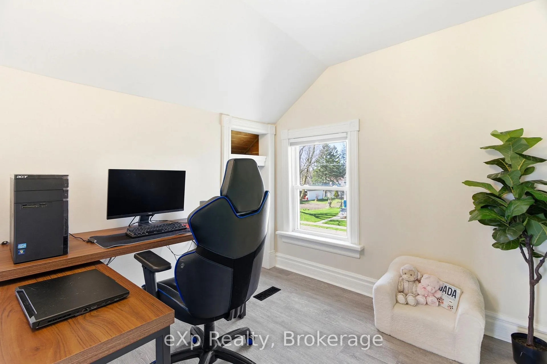 Photo 19 of 531 Brunswick Street, Stratford — HOMEH
