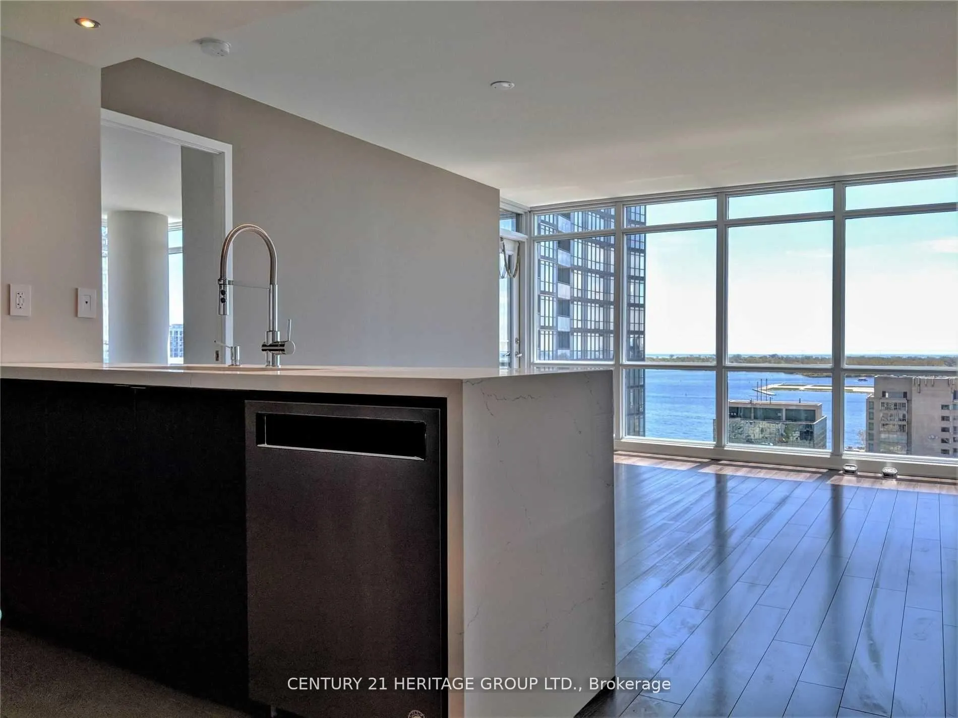 Front of Unit 1910, 15 Fort York Boulevard