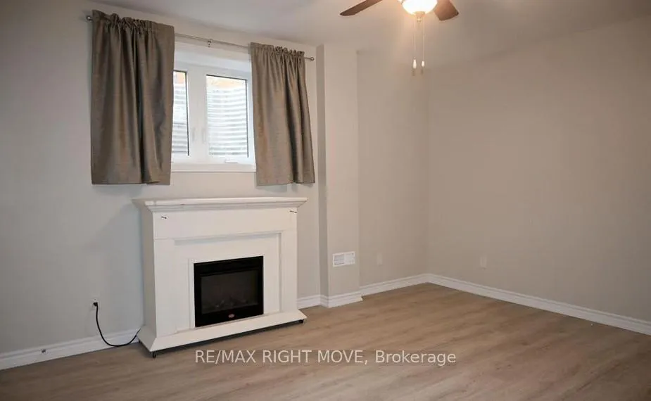 Photo 22 of 32 Mills Circle, Springwater, Midhurst — HOMEH