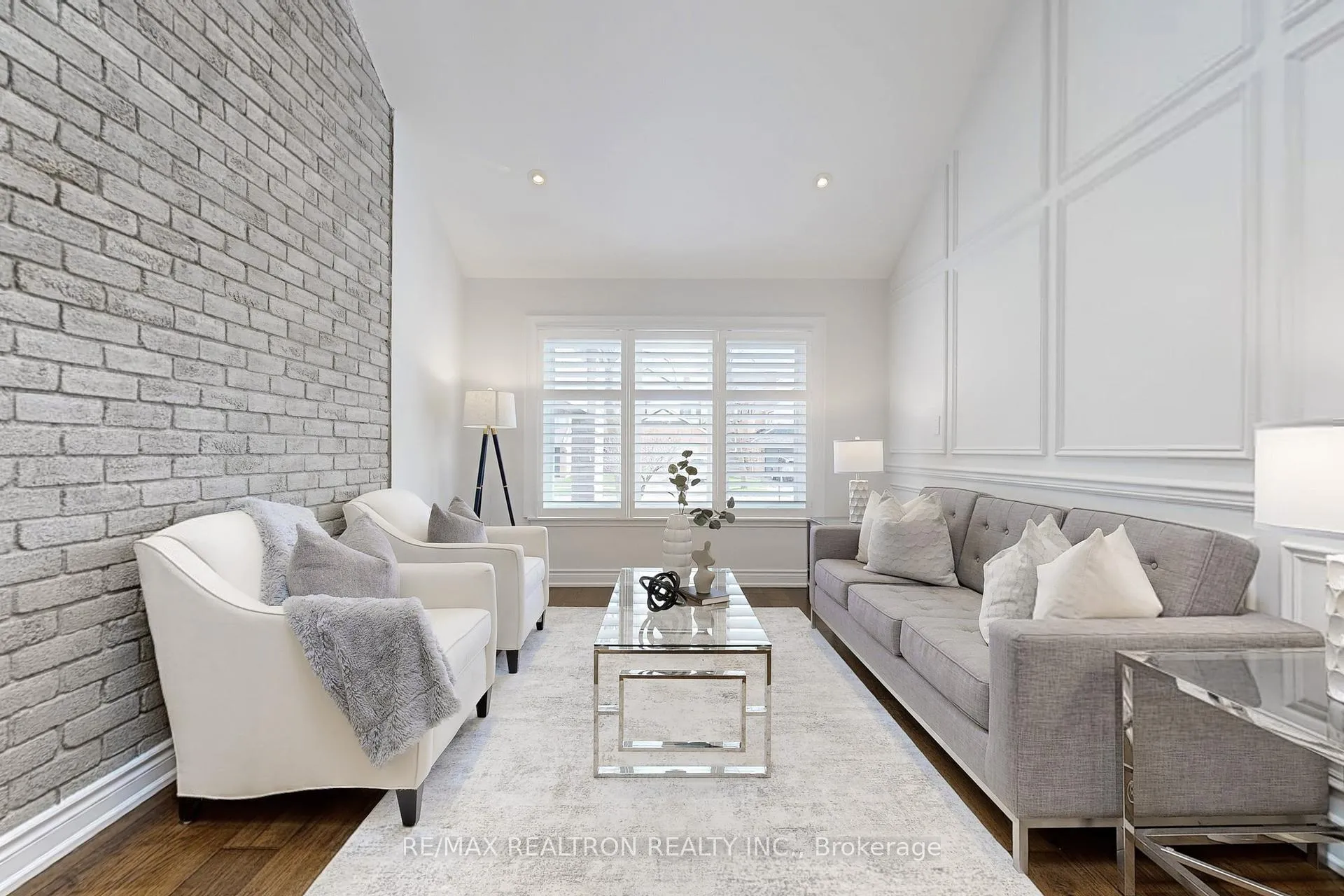 Photo 3 of 147 Mcmorran Crescent, Vaughan, Brownridge — HOMEH
