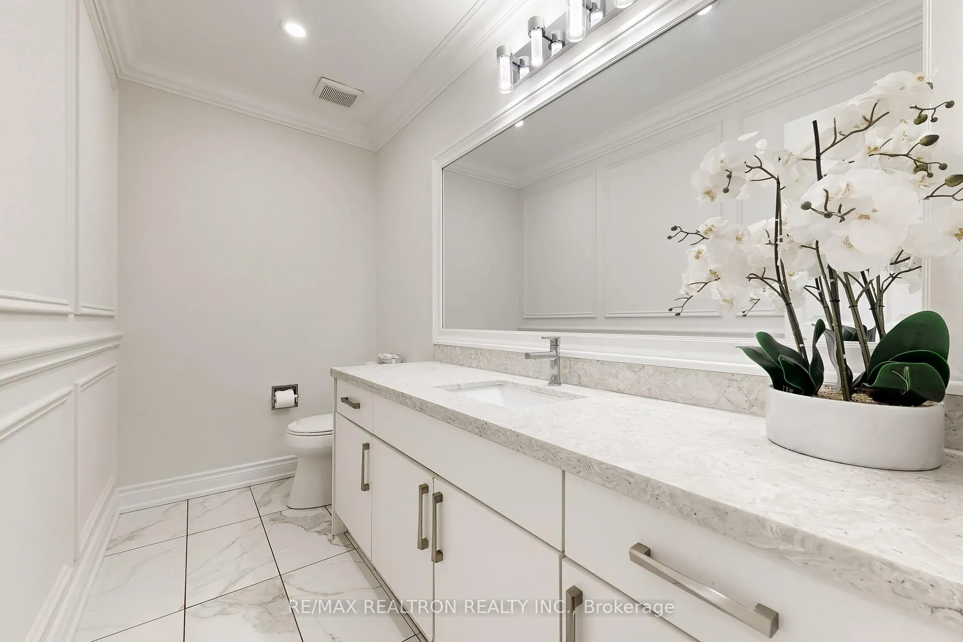 Photo 10 of 147 Mcmorran Crescent, Vaughan, Brownridge — HOMEH