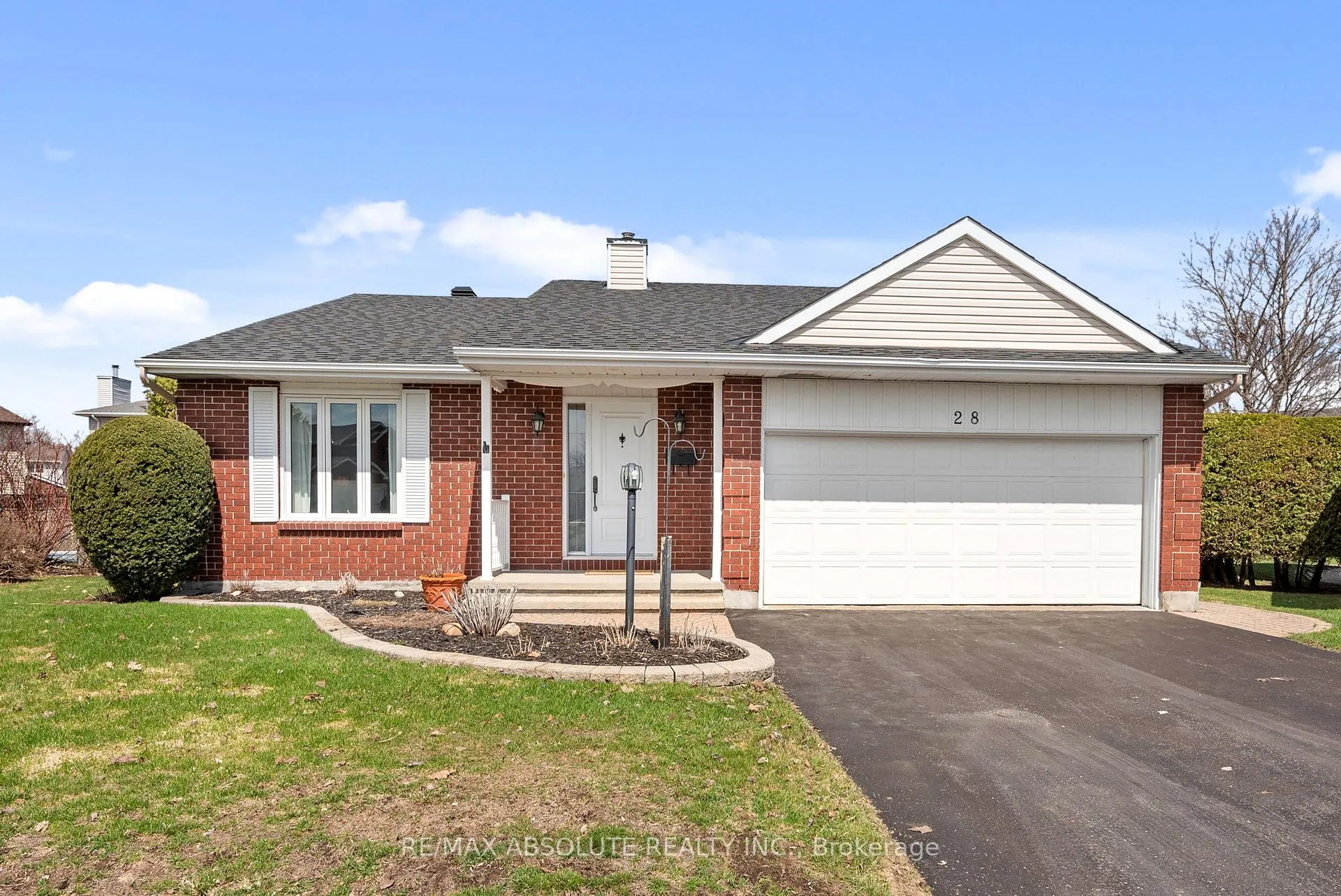 Photo 1 of 28 Halley Street, Ottawa, Barrhaven - Heritage Park — HOMEH