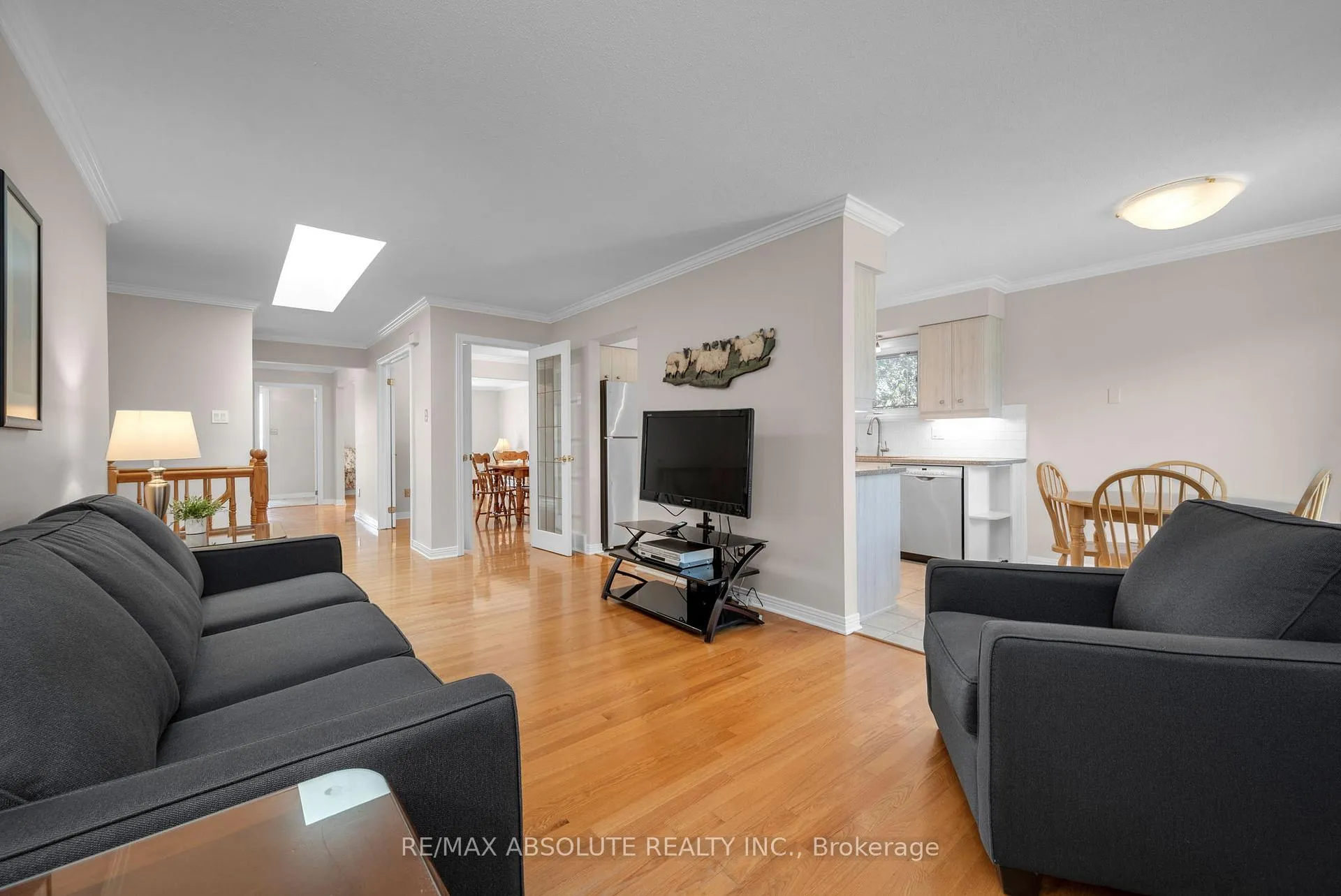 Photo 18 of 28 Halley Street, Ottawa, Barrhaven - Heritage Park — HOMEH