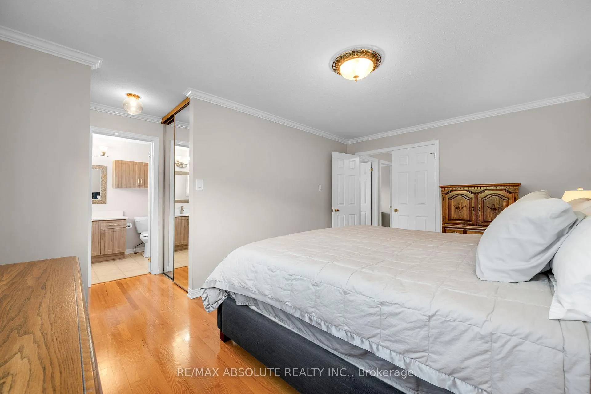 Photo 21 of 28 Halley Street, Ottawa, Barrhaven - Heritage Park — HOMEH