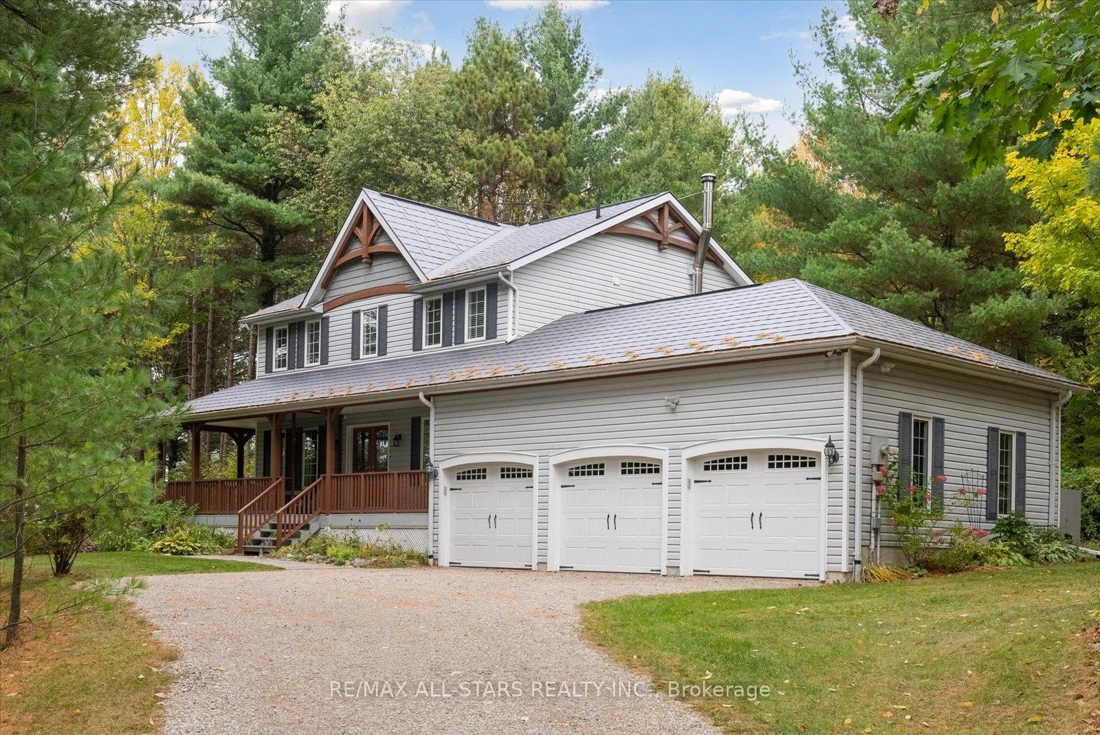 Photo 2 of 29 Robert Boulevard, Springwater, Hillsdale — HOMEH