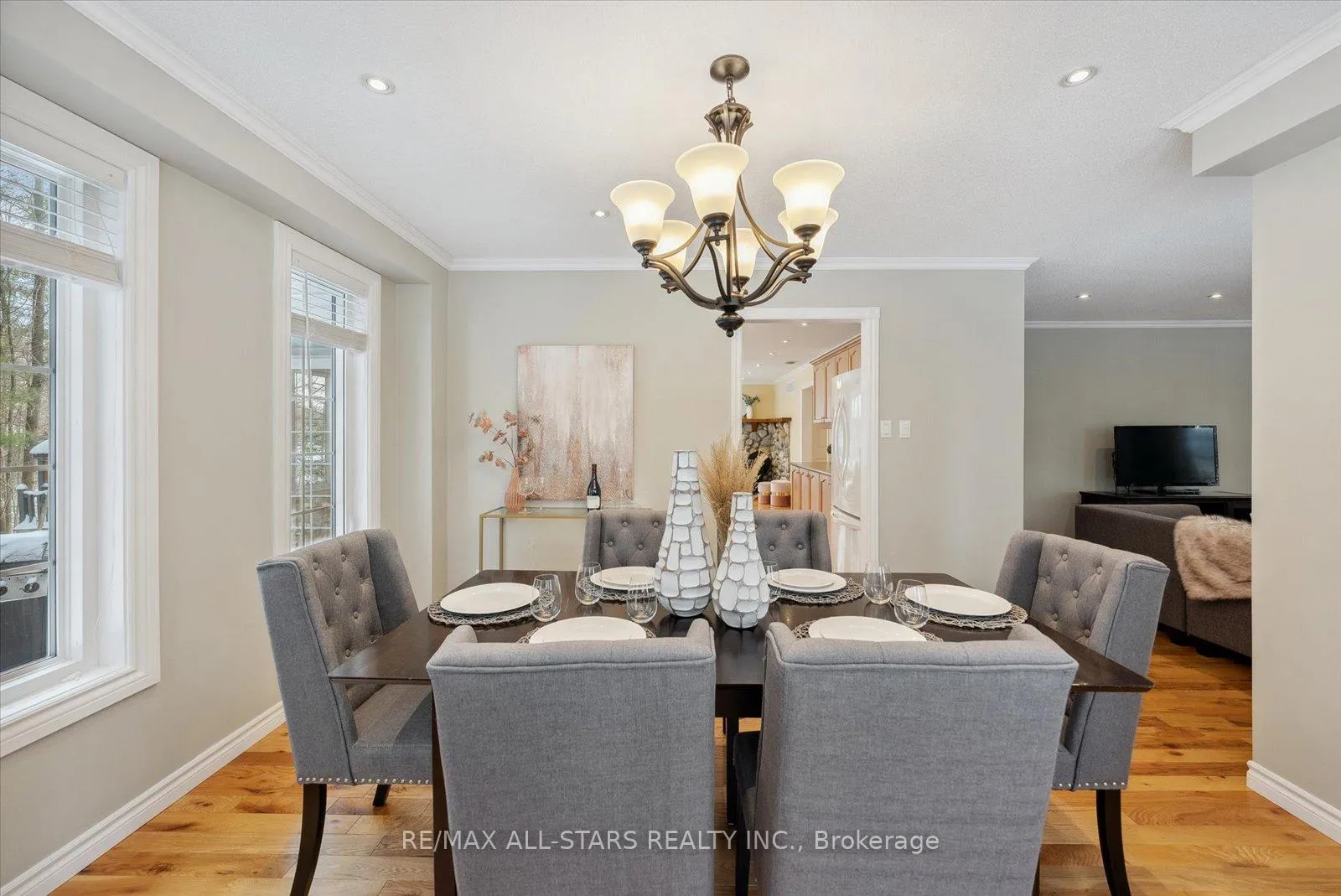Photo 12 of 29 Robert Boulevard, Springwater, Hillsdale — HOMEH