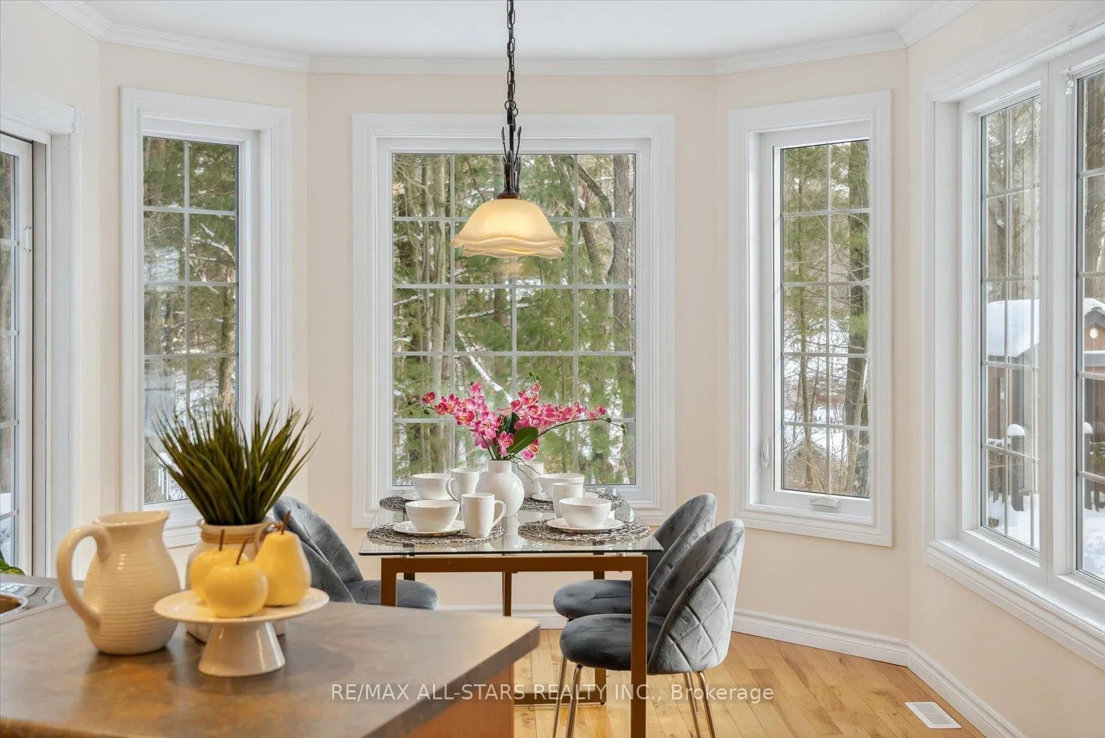 Photo 17 of 29 Robert Boulevard, Springwater, Hillsdale — HOMEH